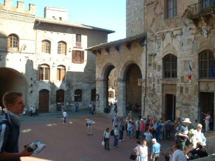 Confesercenti Siena: turismo in provincia, buon scenario a termine?